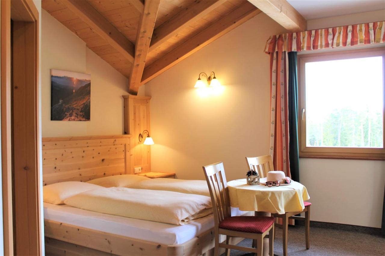 Hotel Landgasthof Laerchenwald 科尔皮缇亚 外观 照片